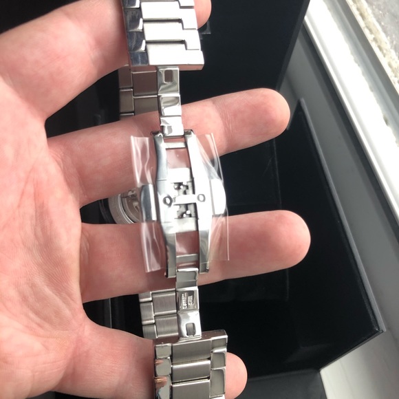 Brand New Men’s Bulova Skeleton dial watch - Picture 6 of 8